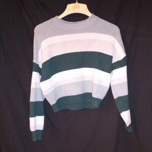 Hollister Women's Green and Gray Striped Sweater